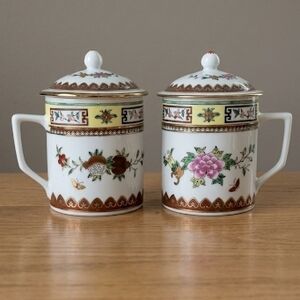 Vintage Chinoiserie Lidded Tea Mugs - Set of 2